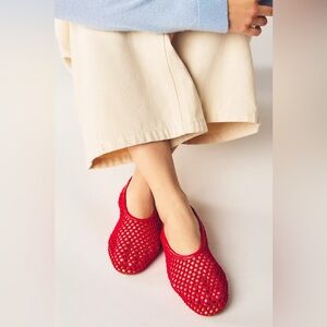 NWOB Coconuts by Matisse Marta Mesh Ballet Flats